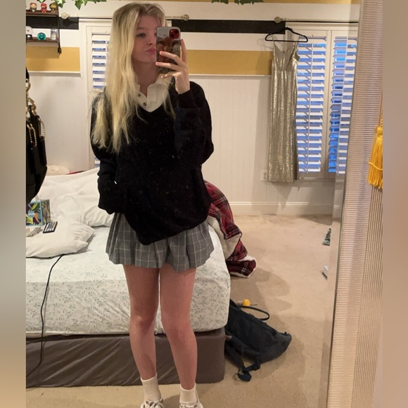 Meet your Posher, Mackeznie - Picture 1 of 1